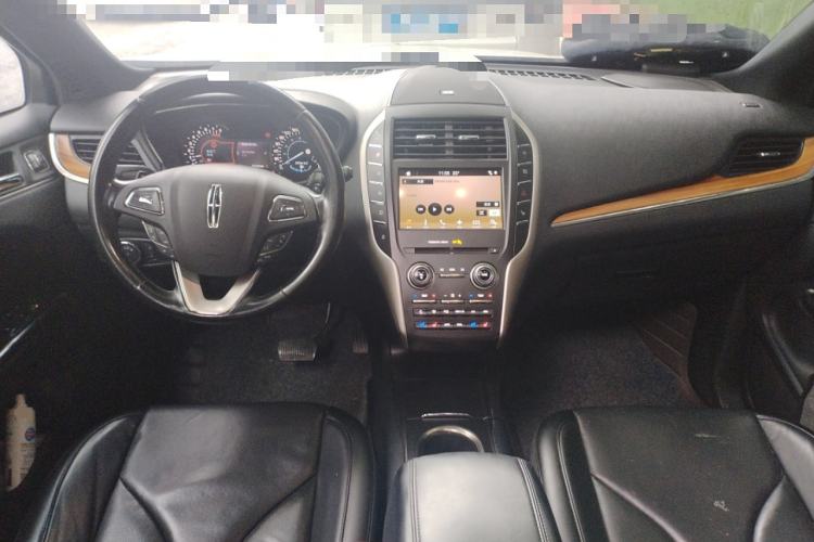 Used Lincoln MKC 2017 2.0T Two-Wheel-Drive Luxury Edition Center Console