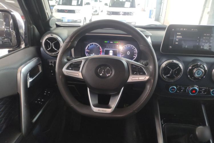 Used BAIC Off-Road BJ40 2018 PLUS 2.0D Manual Four-Wheel Drive Prestige Model China V Emission Standard
