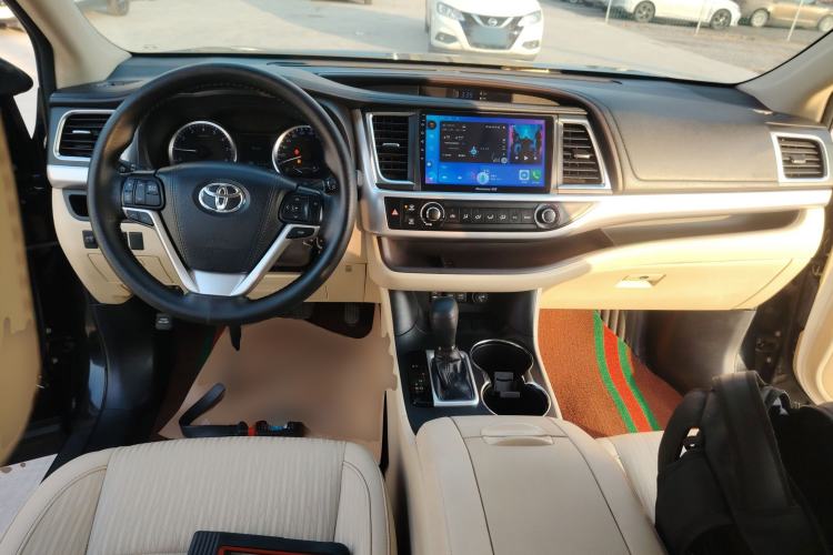 Used Toyota Highlander 2018 2.0T Two-Wheel Drive Elite Edition 7 Seats Emission Standard China V
