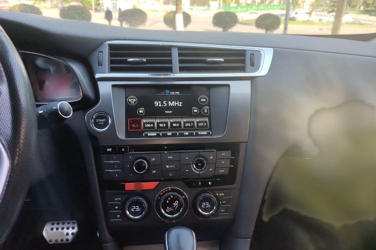 Used DS 6 2014 1.6T Luxury Edition THP200 Audio And AC Panel