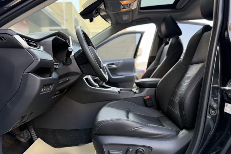 Used Toyota Wildlander 2021 2.0L CVT Two-Wheel Drive Luxury Edition