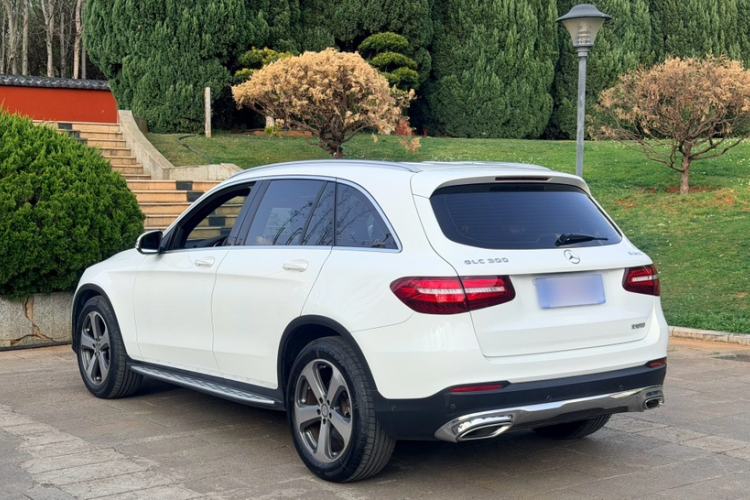 Used Mercedes-Benz GLC 2016 GLC 300 4MATIC Dynamic Model