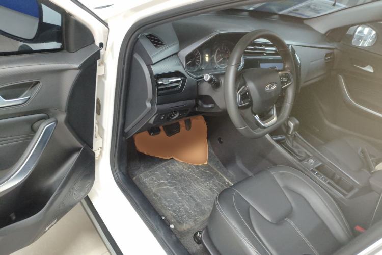 Used Chery Tiggo 3X 2021 PLUS 1.5L CVT Thrilling Red Date Edition Driver Seat