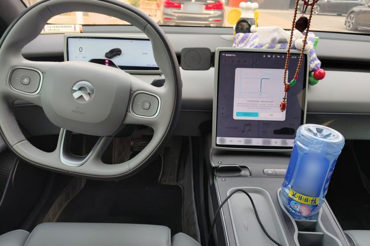 Used Nio ET5T 2024 75kWh Touring Center Console