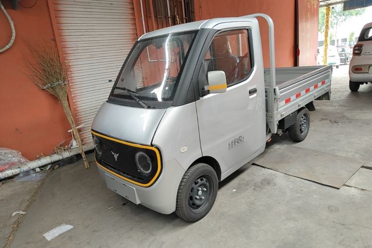 Used Neomor D02 2023 120km Flatbed Comfort Version