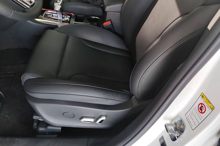 Used Haval H2 2018 Chuanxiang Edition 1.5T Dual-Clutch Two-Wheel Drive ZhiShang Model China V Standard