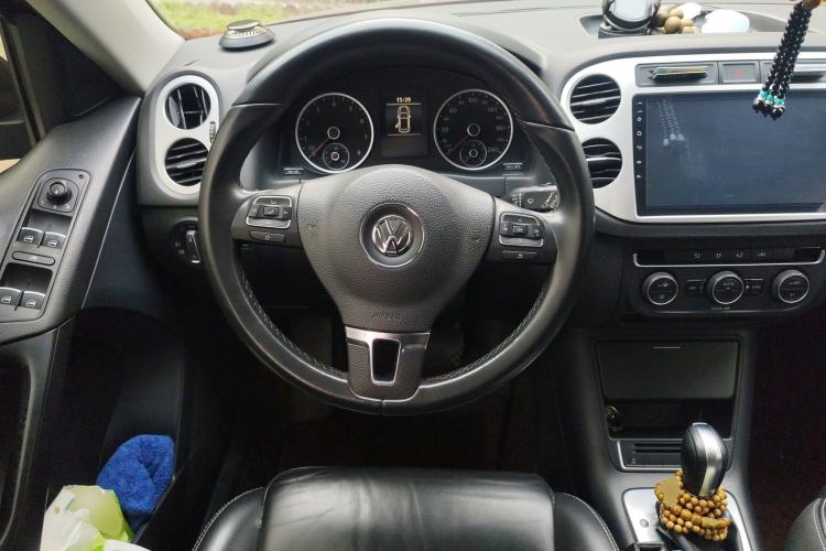 Used Volkswagen Tiguan 2017 300TSI Automatic Two-Wheel Drive Silk Road Comfort Edition Steering Wheel