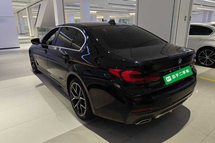 Used BMW 5 Series 2022 Second Facelift 530Li Luxury Version M Sport Package Rear Left 45 Deg