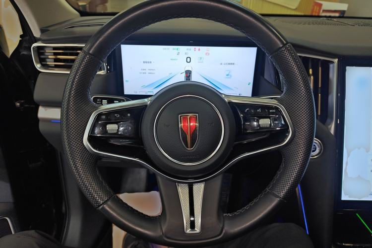 Used Hongqi HS7 PHEV 2024 2.0T PHEV Four-Wheel Drive Flagship Edition 6 Seats Steering Wheel