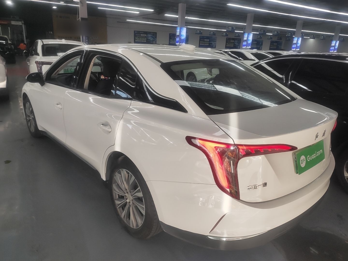 Hongqi E-QM5 2024 450km Range Commuter Version — снимка 4