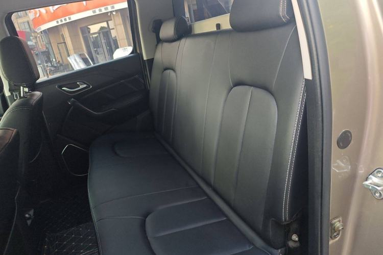 Used JMC Yuhu 7 2020 2.0T Diesel Automatic 2WD Comfort Plus Long Wheelbase China VI Emission Standard JX4D20A6L