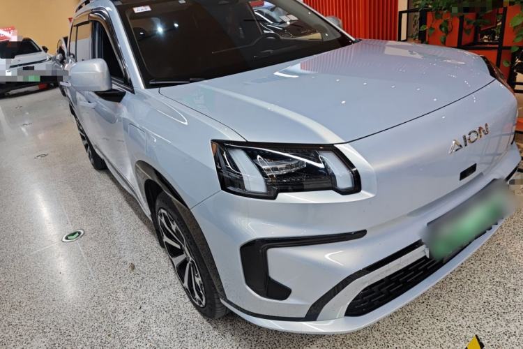 Used AION V 2024 Aion Tyrannosaurus 650 Smart Premium Edition
