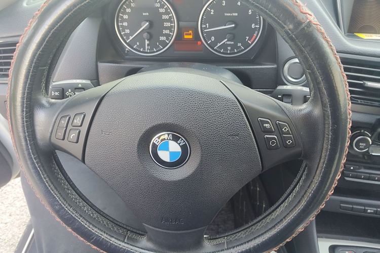 Used BMW X1 2012 sDrive18i Luxury Edition