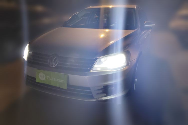 Used Volkswagen Bora 2015 Value Edition 1.6L Manual Fashionable Style