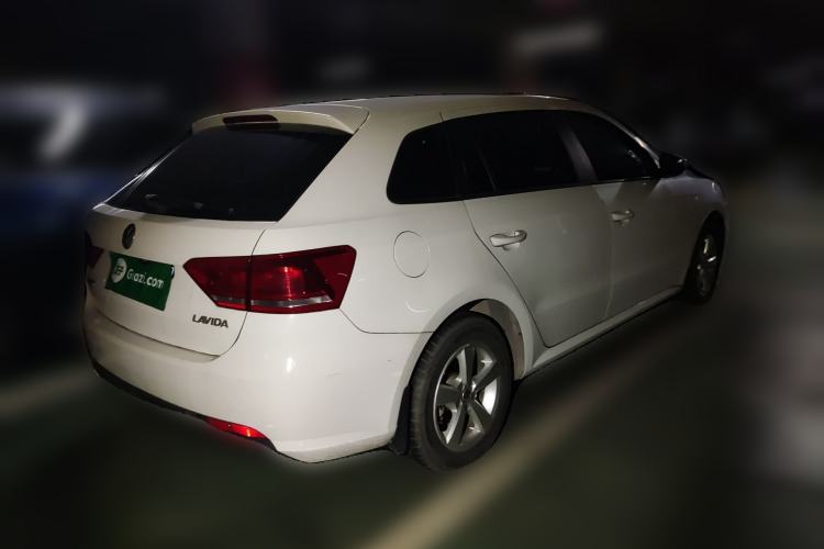 Used Volkswagen Gran Lavida 2013 1.6L Automatic Fashion Model