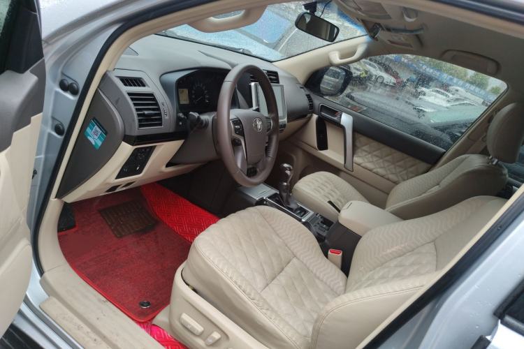 Used Toyota Prado 2018 4.0L U.S.-Spec Version 7 Seats Left Front Seat