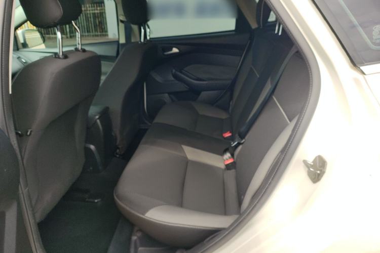 Used Ford Focus 2012 Hatchback 1.6L Manual Comfort Model