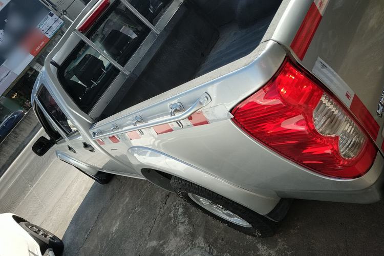 Used Great Wall Wingle 5 2017 2.0T European-spec Diesel Two-Wheel-Drive Entry-Level Big Double-Cab GW4D20D