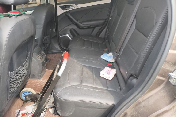 Used Haval H7 2016 Blue-Label H7 2.0T Automatic Luxury Model Left Rear Seat