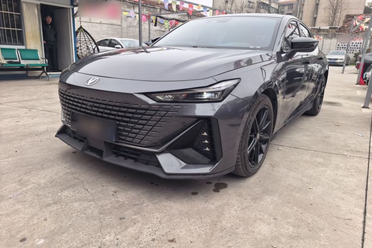 Used CHANGAN UNI-V 2023 1.5T Prestige Model