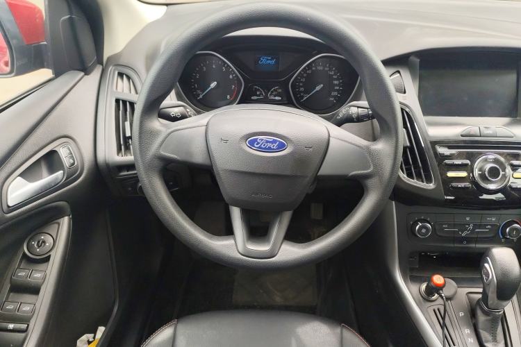 Used Ford Focus 2017 Hatchback 1.6L Automatic Comfort Plus SmartDrive Edition Steering Wheel