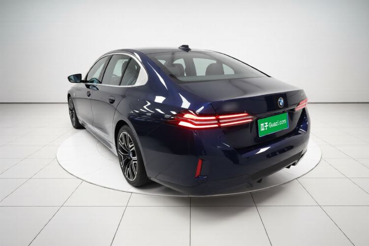 Used BMW 5 Series 2025 530Li Luxury Edition M Sport Package