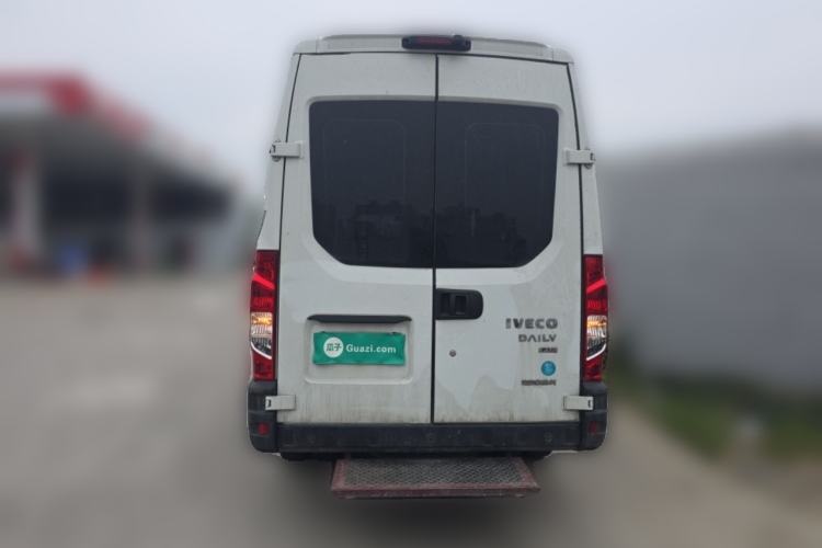 Used Iveco Eurocargo 2021 2.0T Manual Super-Rui Long Wheelbase Short Overhang High Roof Manual Doors F1A