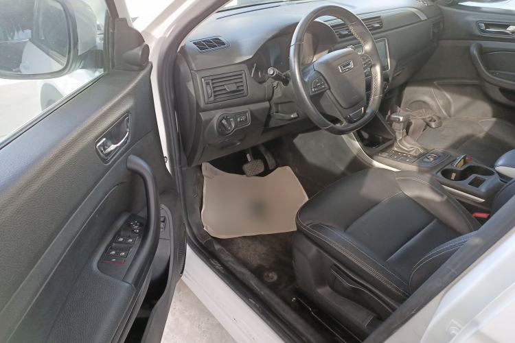 Used Qoros 5 2018 Revised Version 1.6T Automatic Leading Edition