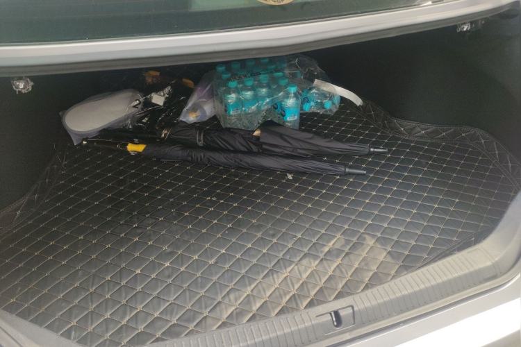 Used Toyota Avalon 2019 Dual-Engine 2.5L XLE Prestige Version China V Standard