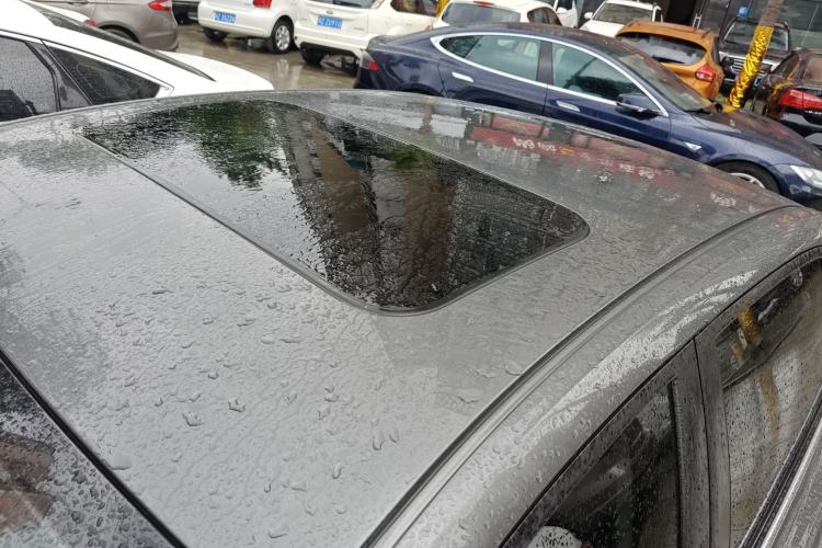 Used Geely Auto Emgrand 2025 4th Generation 1.5L CVT Luxury Version Roof