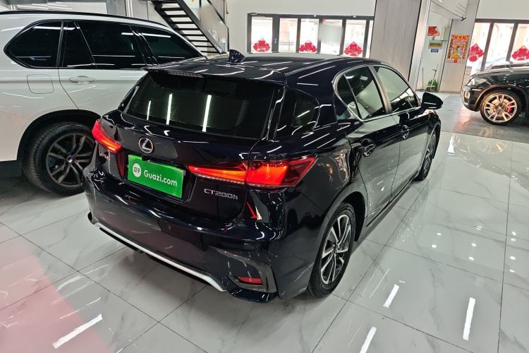 Used Lexus CT 2017 CT200h Elite Edition Monotone China VI