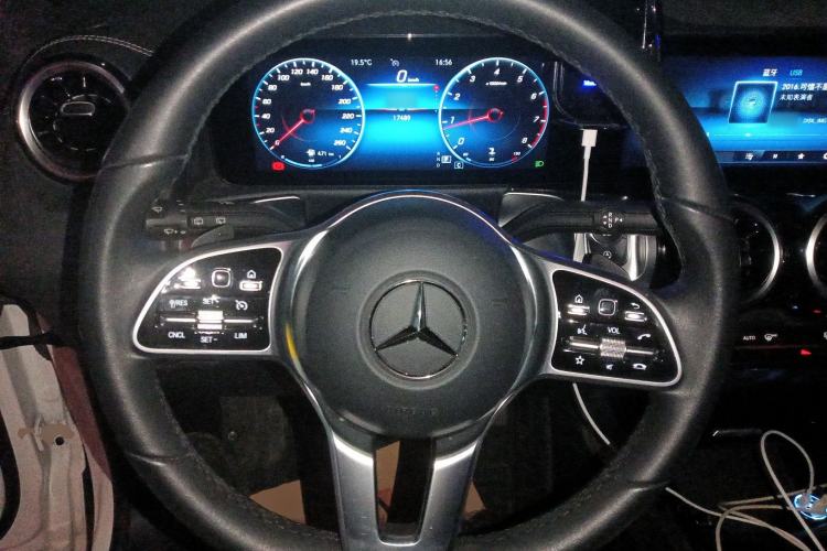 Used Mercedes-Benz GLB 2022 Second Facelift GLB 200 Dynamic Edition