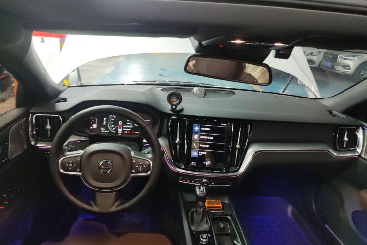 Used Volvo S60 2021 T4 Zhiyi Luxury Edition