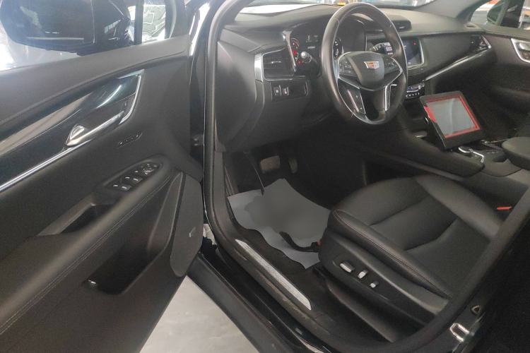 Used Cadillac XT5 2022 2.0T Two-Wheel Drive Luxury Version