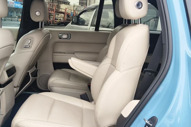 Used Li Auto L8 2024 Ultra Model
