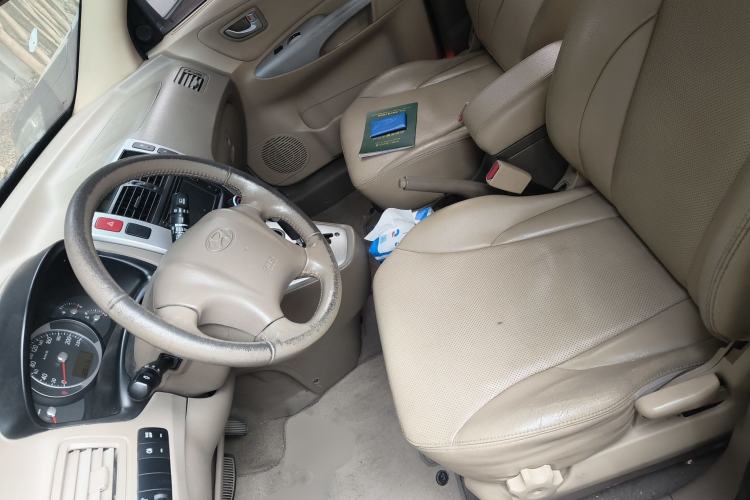 Used Hyundai Tucson 2009 2.0L Automatic Two-Wheel Drive with Sunroof