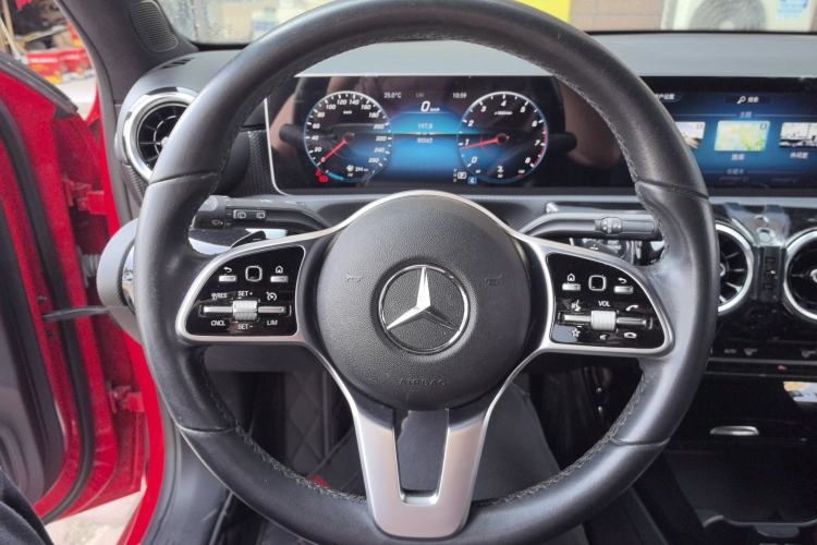 Used Mercedes-Benz A-Class 2019 A 200 Dynamic Edition Steering Wheel