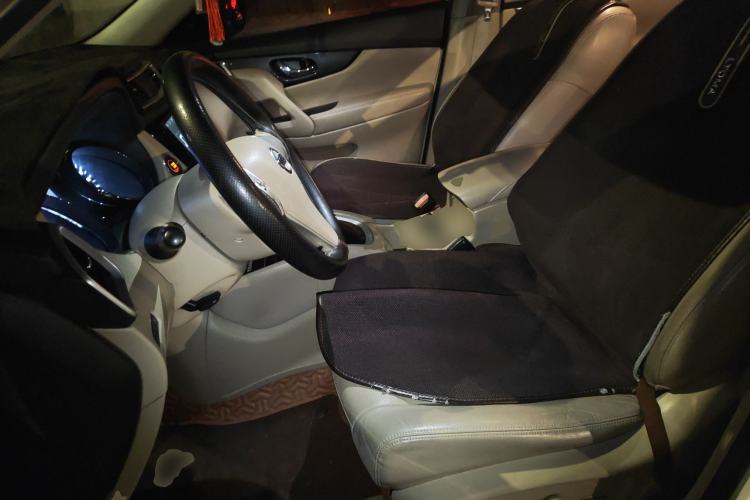 Used Nissan X-Trail 2014 2.5L CVT Luxury Edition 4WD