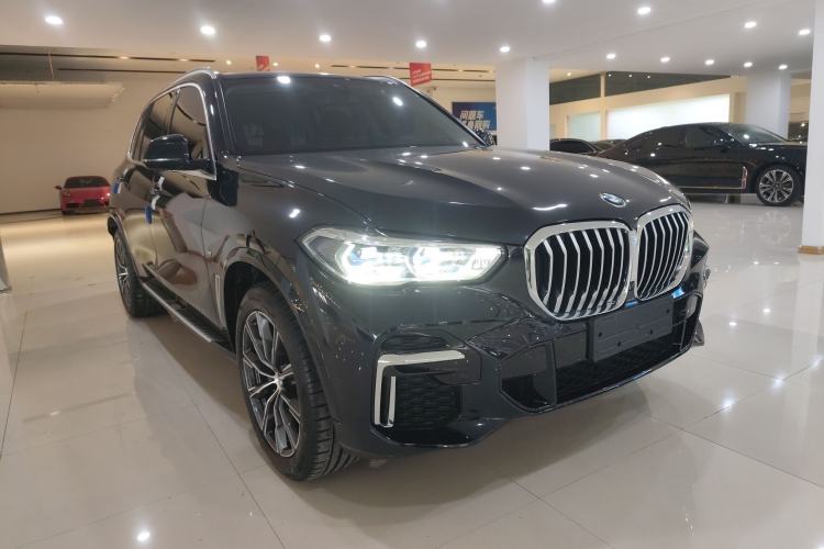 Used BMW X5 2022 Restyled xDrive 30Li Luxury Version M Sport Package
