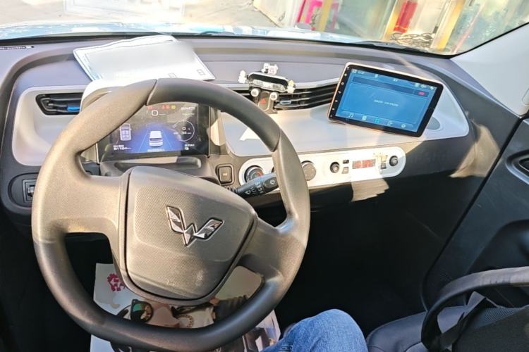Used Wuling Hongguang MINIEV 2021 Macaron Premium Model – Lithium Iron Phosphate
