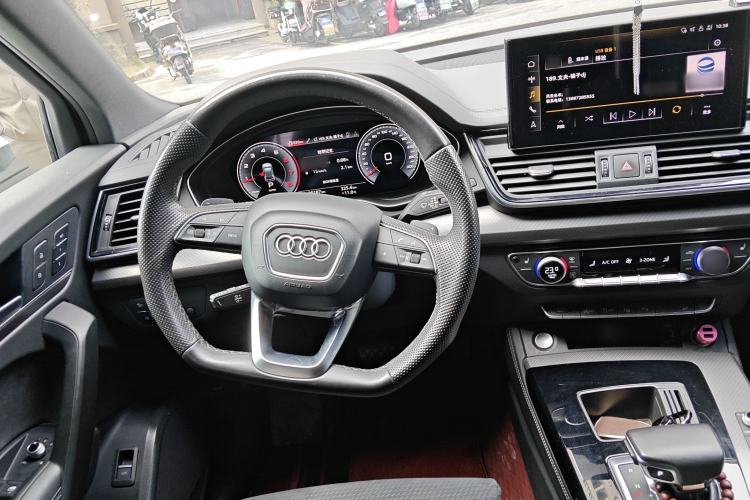 Used Audi Q5L Sportback 2022 40 TFSI Luxury Model
