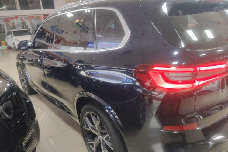 Used BMW X5 2022 Restyled xDrive 40Li M Sport Package
