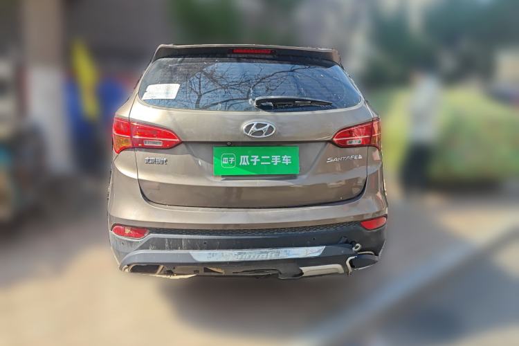 Used Hyundai Santa Fe 2013 2.4L Automatic Two-Wheel Drive Smart Version