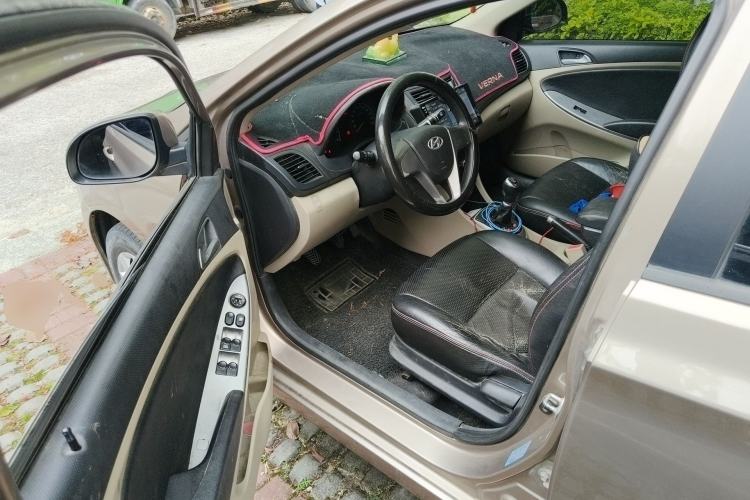 Used Hyundai Verna (older generation) 2016 1.4L Manual Smart GLS Trim