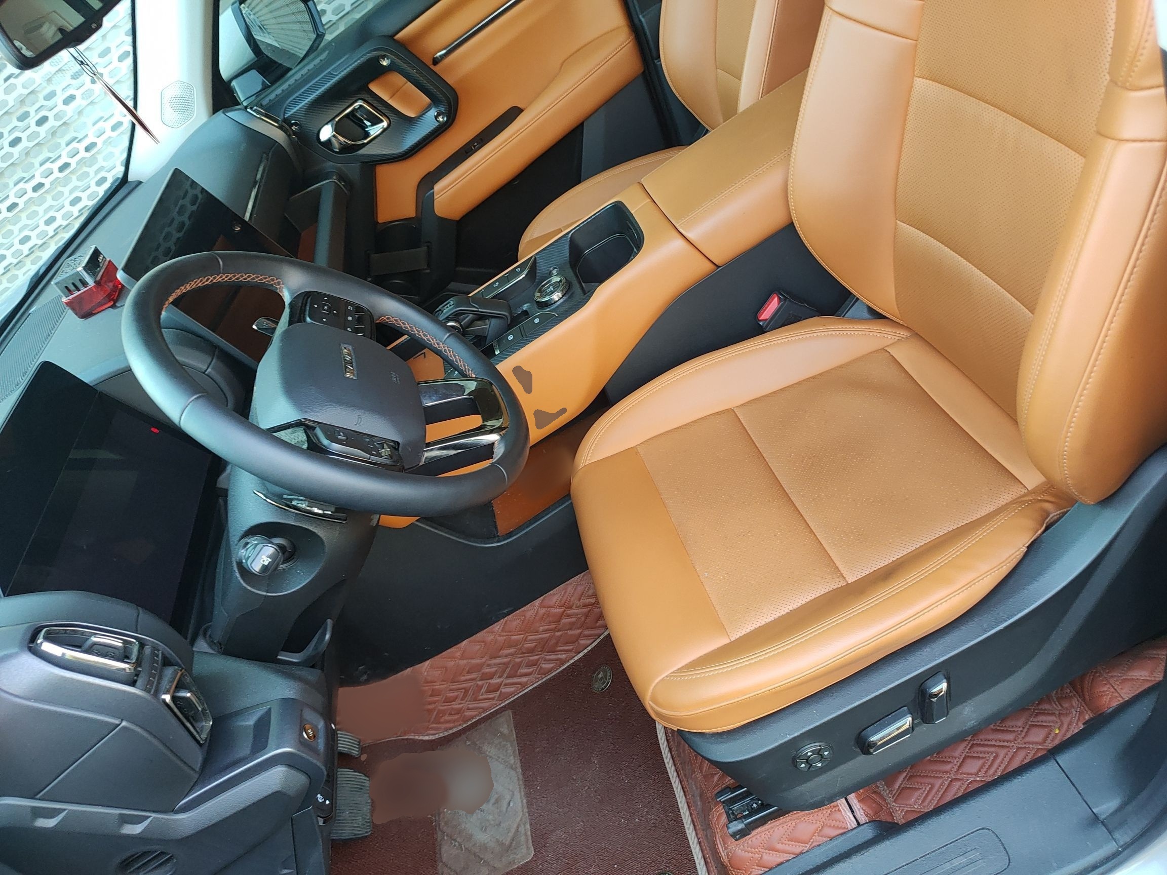 المقاعد الأمامية داخل السيارة