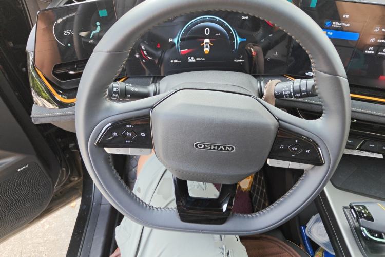 Used CHANGAN OSHAN X5 PLUS 2023 Revised 1.5T DCT Excellence Edition Steering Wheel