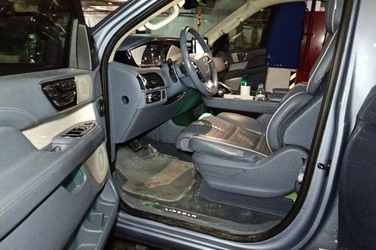 Used Lincoln Navigator 2020 3.5T Presidential Series Driver Seat