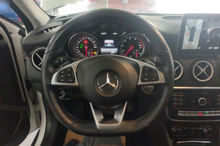 Used Mercedes-Benz GLA 2019 GLA 200 Fashion Model
