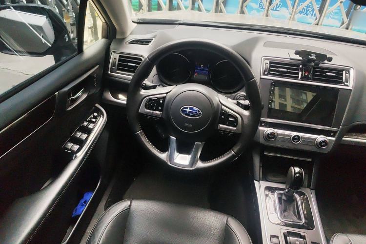 Used Subaru Outback 2016 2.5i Luxury Navigation Edition Steering Wheel