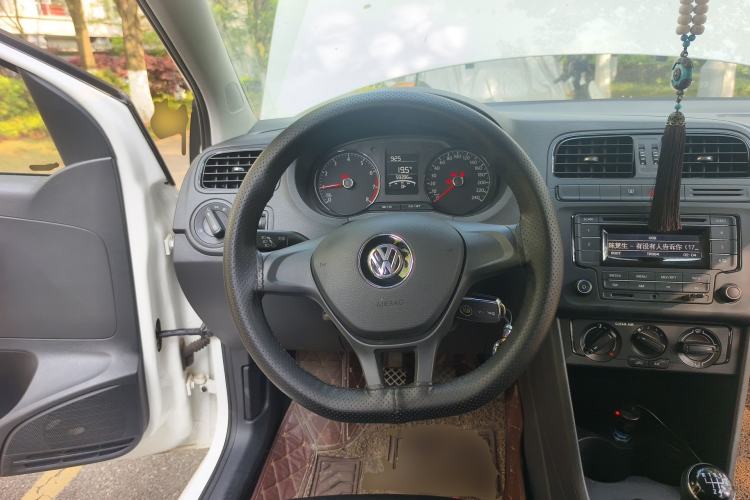 Used Volkswagen Polo 2016 1.4L Manual Fashion Model
